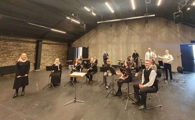 Lrasveitartnleikar