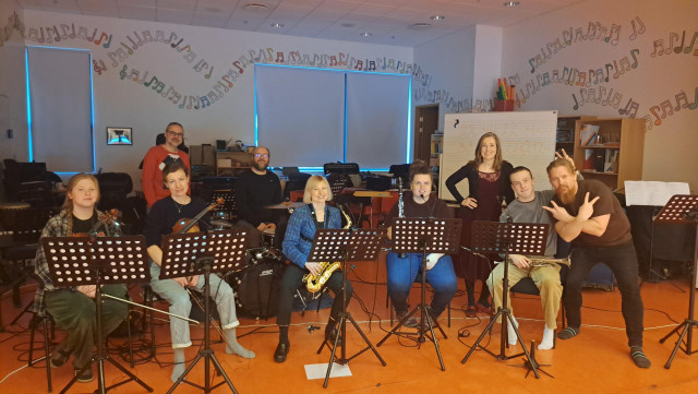 J�laskemmtun Egilssta�ask�la